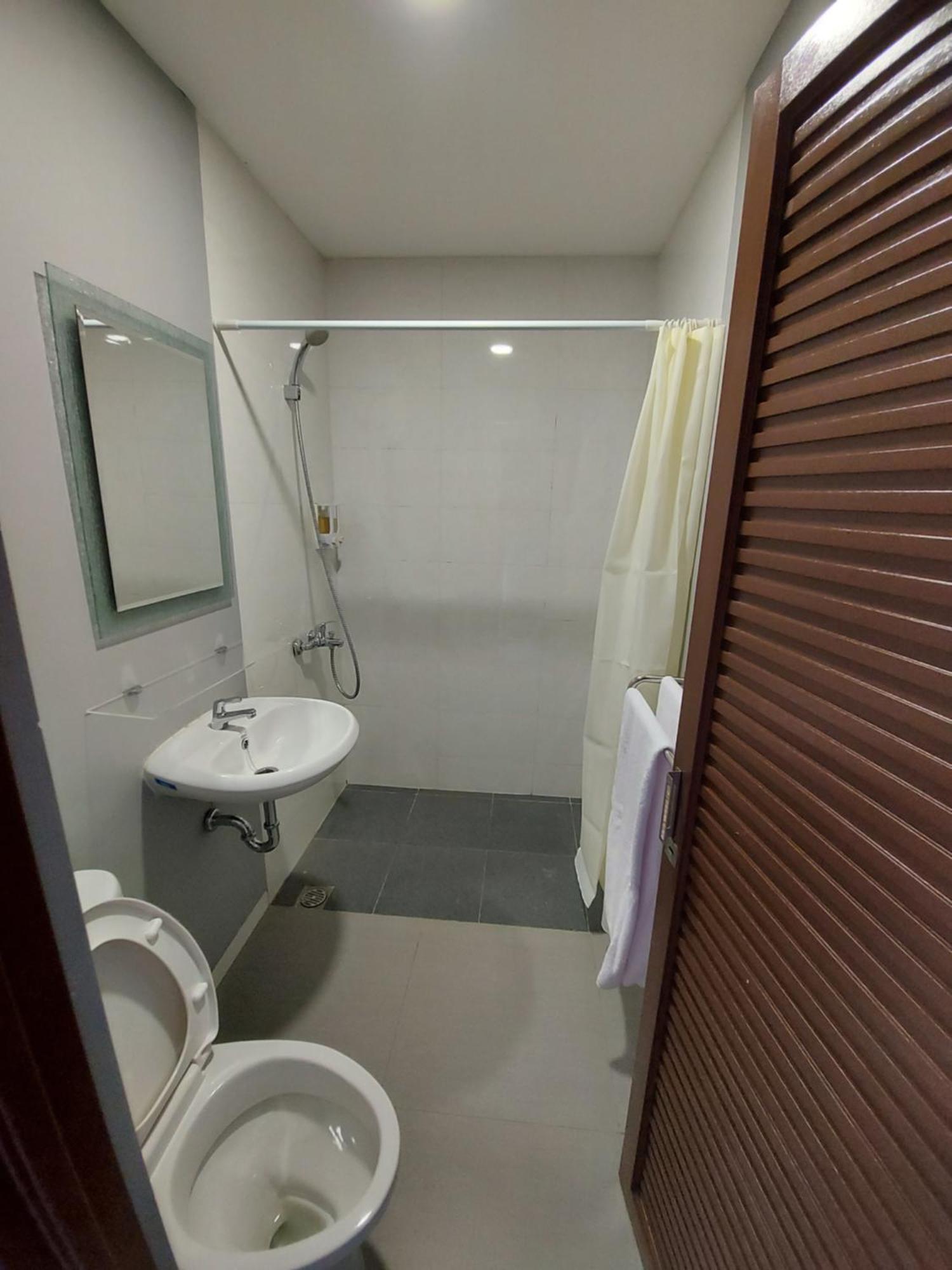 Yellow Guest House Uluwatu Esterno foto